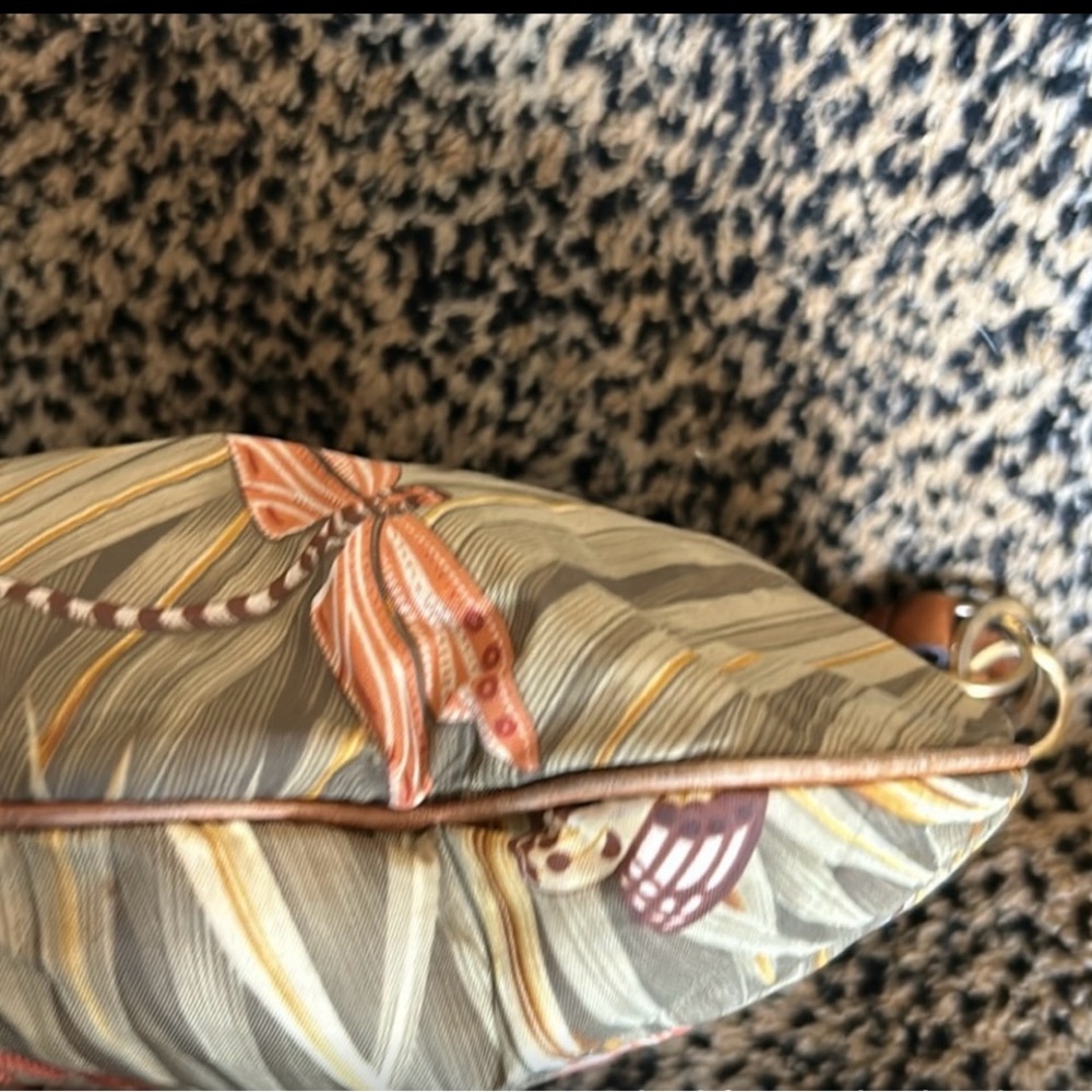 VGUC Salvatore Ferragamo nylon & leather jungle print large shoulder hobo bag - Picture 10 of 17